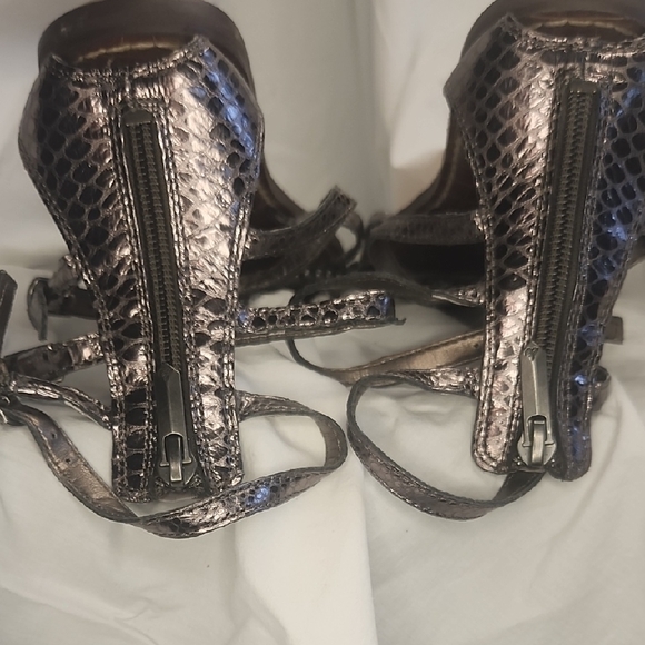 Sam Edelman Beaded Greek Metallic Zipper Back Sandals Size 7 US / 37.5 EURO - Picture 2 of 16